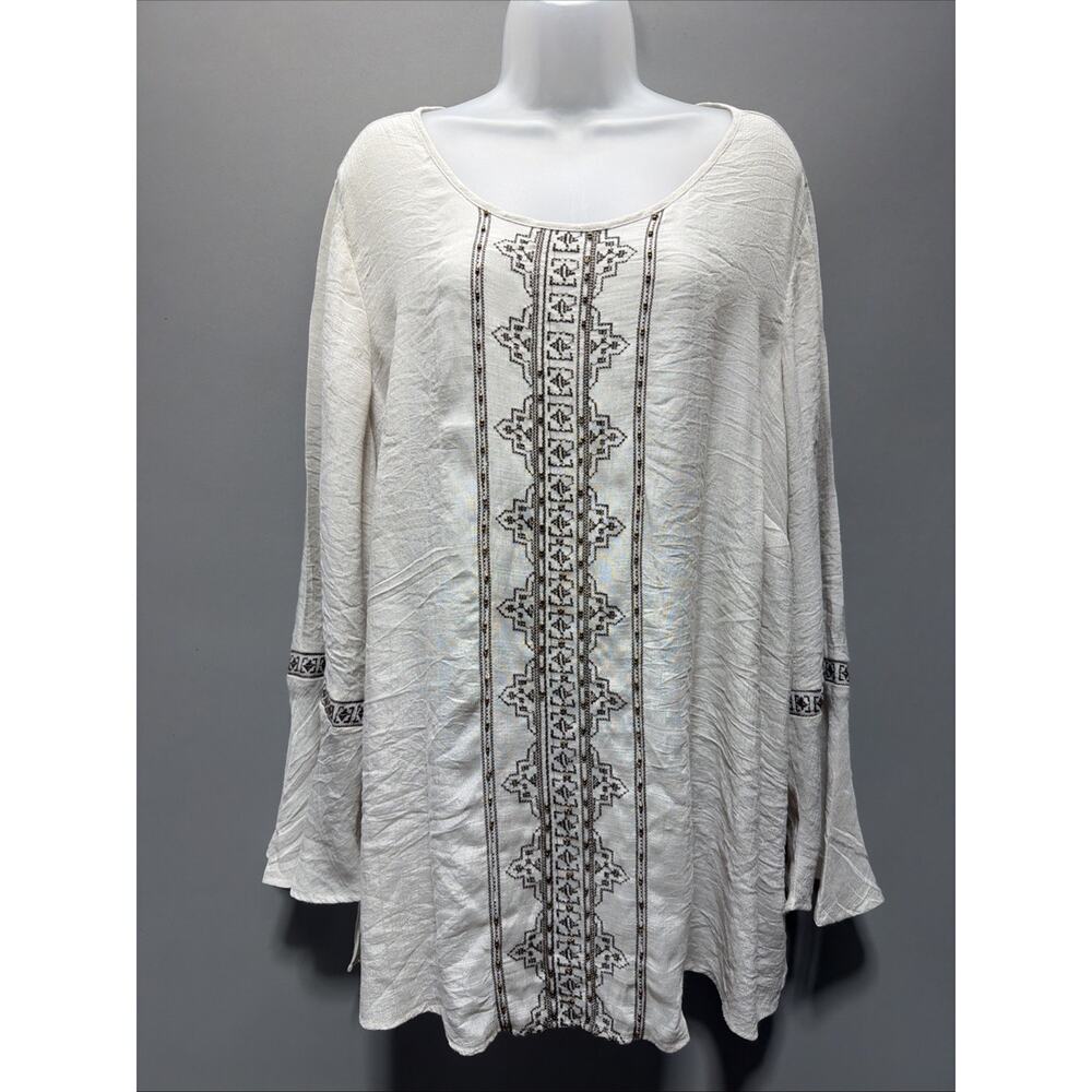 Hannah Womens Top Boho Bell Sleeve Floral Embroidered Peasant Plus Size 3X